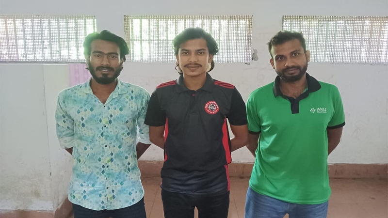 কুষ্টিয়ায় র‌্যাবের অভিযানে হত্যা মামলার প্রধান আসামিসহ গ্ৰেফতার ৩