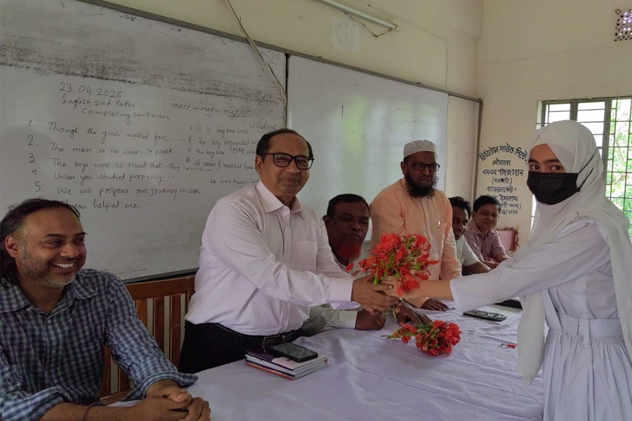 রাজৈর উপজেলা কবিরাজপুর ছইফদ্দিন কলেজে মোটিভেশনাল সভা