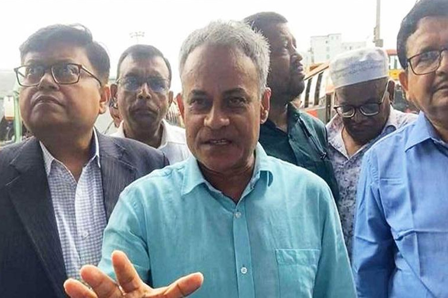 গণপরিবহনগুলো বাড়তি ভাড়া আদায় করছে না : সেতুমন্ত্রী
