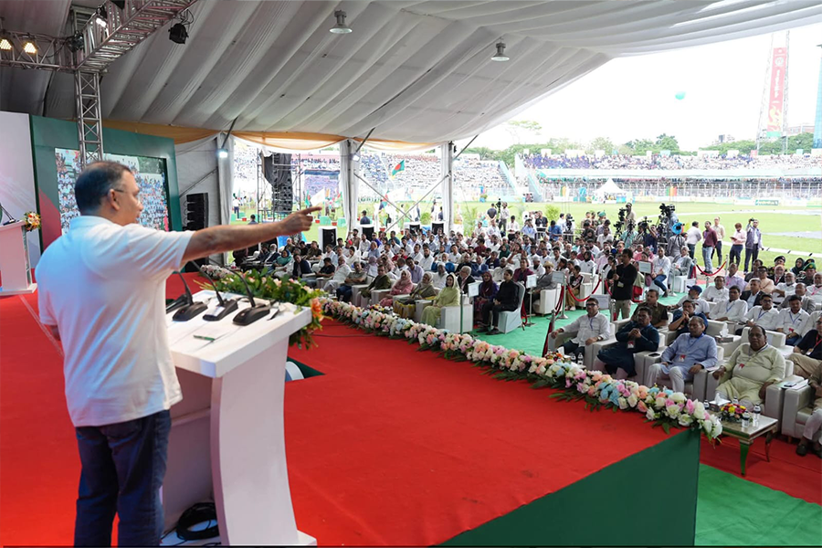 নতুন এক লাখ স্বাস্থ্যকর্মীর  ৮০ শতাংশই হবে নারী: প্রধানমন্ত্রী