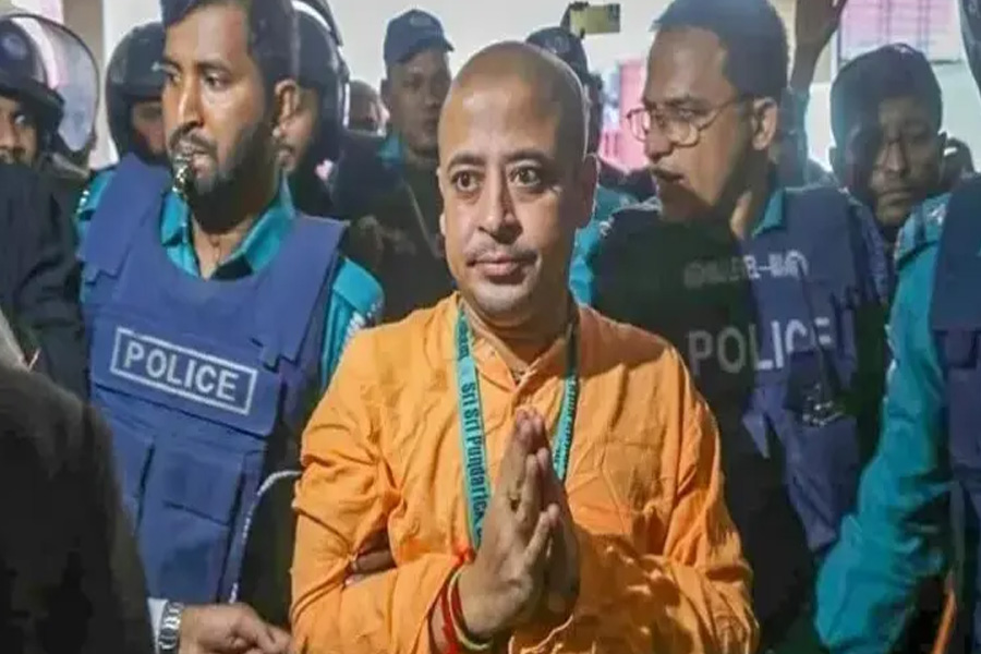 ৫ মামলায় চিন্ময়ের জামিনের বিষয়ে রায় ১০ মে