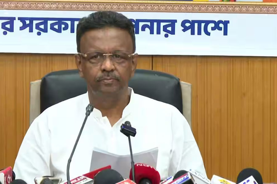 পদত্যাগ করলেন কলকাতার মেয়র