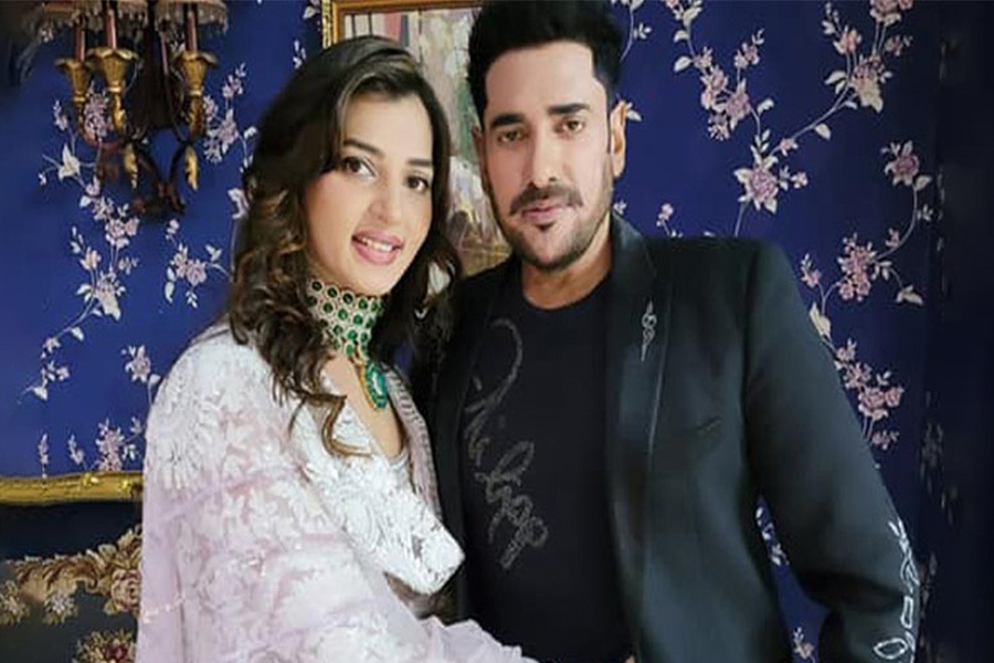 বাস্তব জীবন নিয়ে হাজির হচ্ছেন অনন্ত-বর্ষা