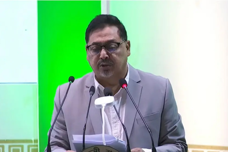 দেশের মানুষের প্রতি আমাদের সার্ভিস হতে হবে ডেডিকেটেড