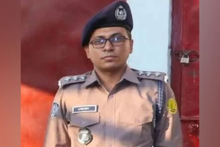 এএসপির বিরুদ্ধে বিচার শুরু