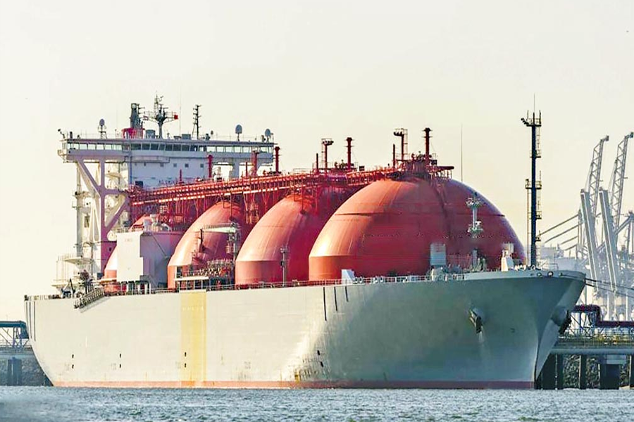 যে কারণে ৬ ঘণ্টা বন্ধ ছিল মহেশখালীর এলএনজি টার্মিনাল