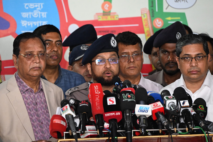 জাতীয় ঈদগাহে ছয় স্তরের নিরাপত্তা, ঢাকায় থাকবে ১৫ হাজার পুলিশ সদস্য