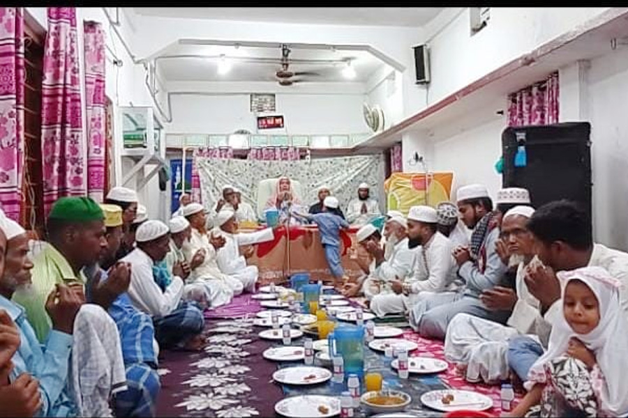 হিফজ সম্পন্নে হাফেজদের দোয়া ও সংবর্ধনা অনুষ্ঠিত