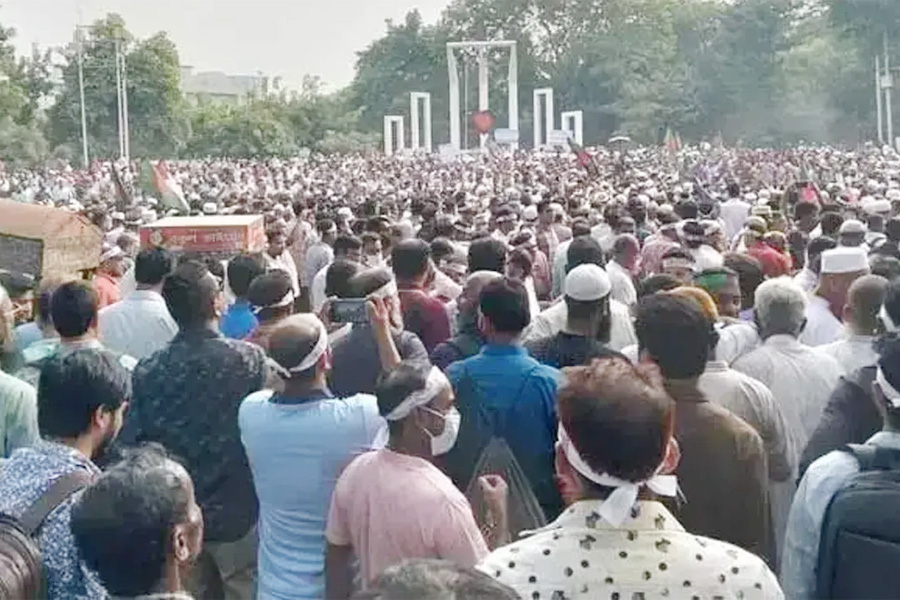 প্রজ্ঞাপন প্রত্যাখ্যান শিক্ষকদের, আন্দোলন চালিয়ে যাওয়ার ঘোষণা