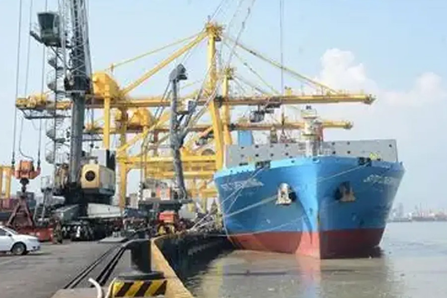 পাকিস্তানে আটকা পড়েছে ইরানের ৩ হাজার কনটেইনার