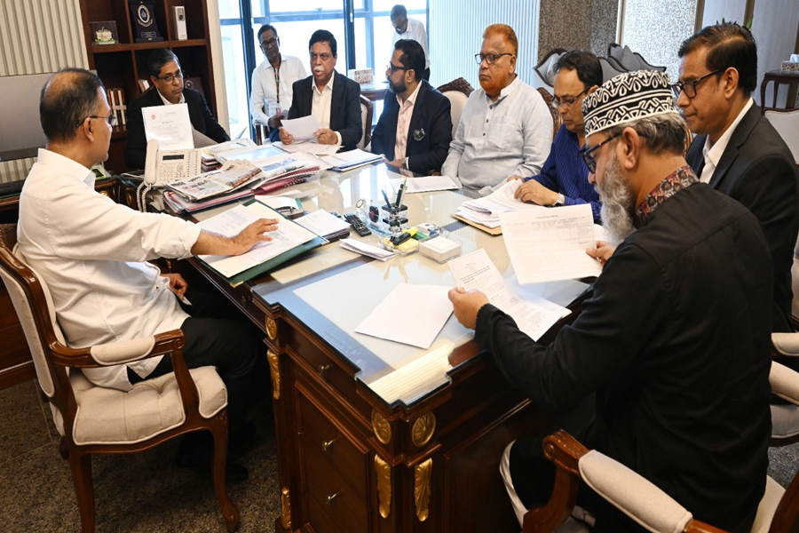 সড়ক যোগাযোগ নির্বিঘ্ন রাখতে সরকার দৃঢ়প্রতিজ্ঞ : প্রধানমন্ত্রী