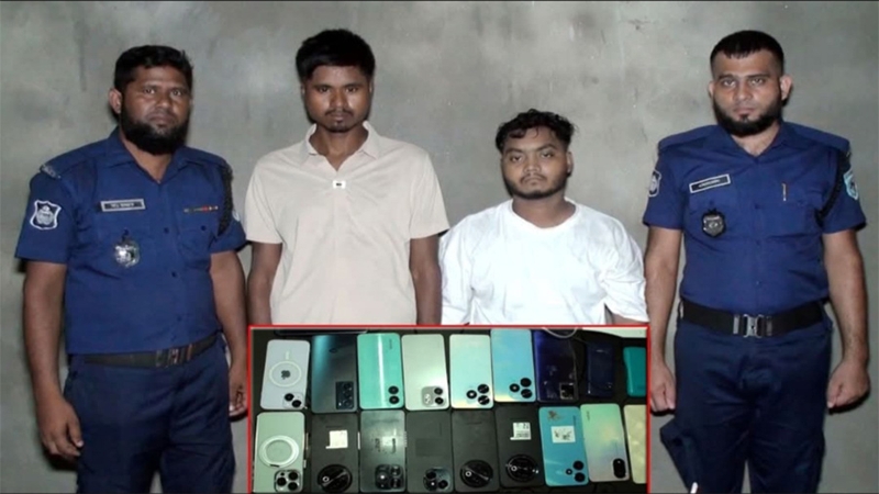 গোবিন্দগঞ্জে যৌথ অভিযানে হ্যাকার চক্রের ২ মাস্টারমাইন্ড গ্রেপ্তার