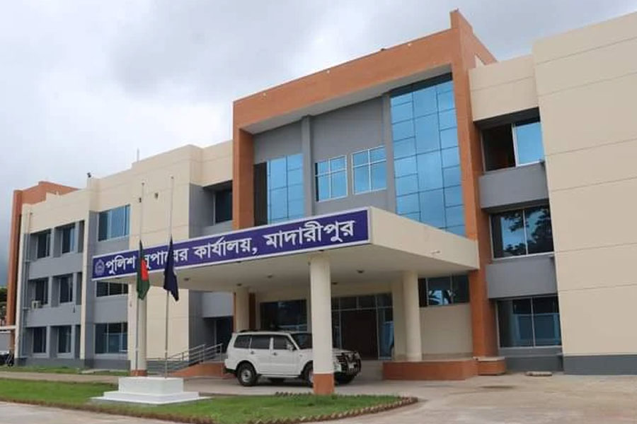 মাদারীপুরে তিন মরদেহ উদ্ধার, সামনে এলো চাঞ্চল্যকর তথ্য