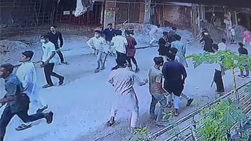 চাঁদা না পেয়ে ব্যবসাপ্রতিষ্ঠানে হামলা-গুলি, গ্রেপ্তার ৩