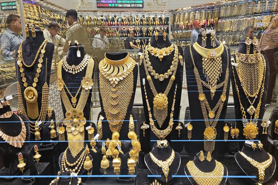 সকালে কমে সন্ধ্যায় বাড়লো স্বর্ণের দাম