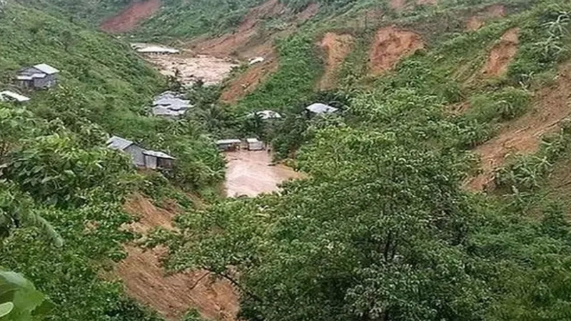 ৩ বিভাগে ভারি বৃষ্টির আভাস, পাহাড় ধসের শঙ্কা