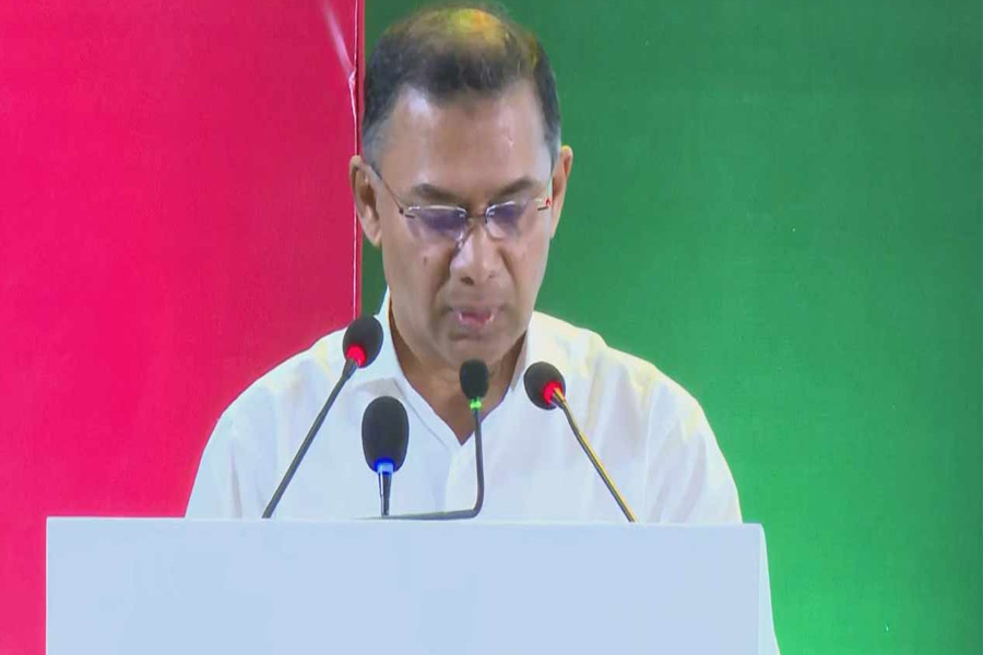 প্রশাসনকে জনমুখী করে গড়ে তুলতে হবে : প্রধানমন্ত্রী