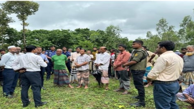 বাঁশখালীতে উপজেলা প্রশাসনের ভ্রাম্যমাণ অভিযান