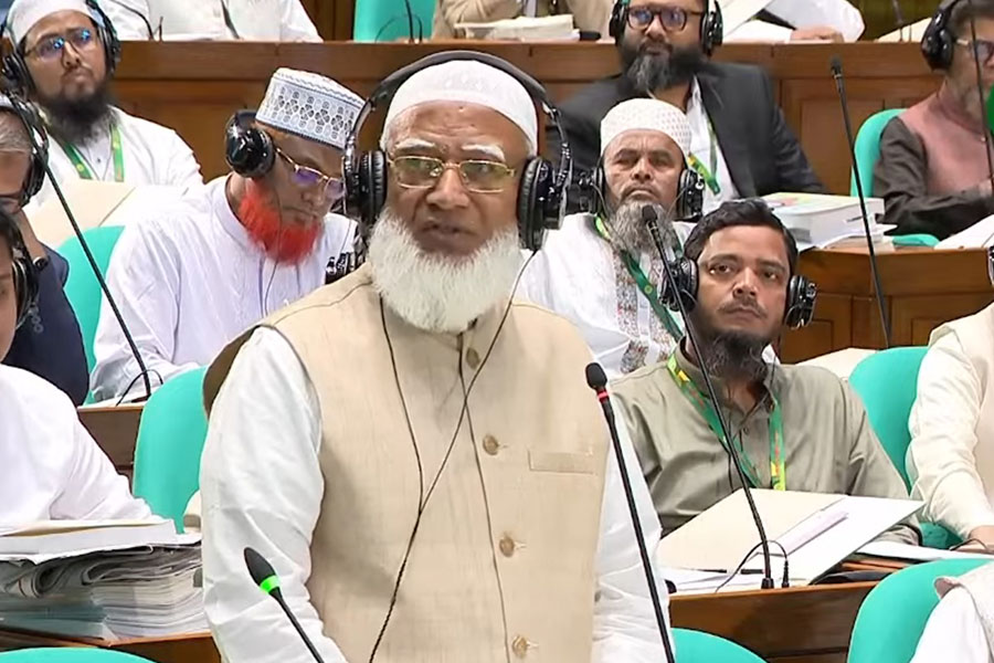 সংসদে ইসলামী ব্যাংক ইস্যু, স্বরাষ্ট্রমন্ত্রীর বক্তব্যে ক্ষোভ ঝাড়লেন জামায়াত আমির
