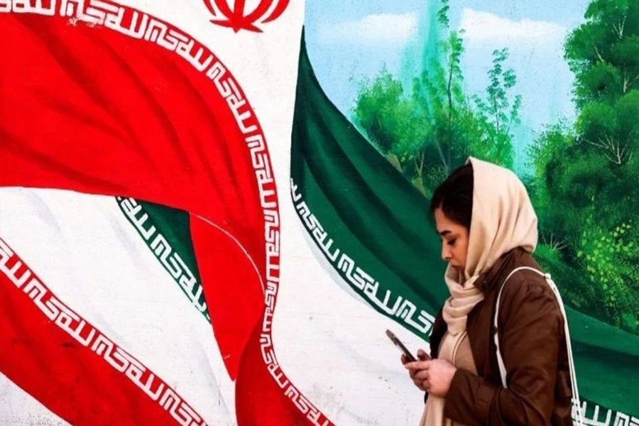 নিজ দেশের নাগরিকদের দ্রুত ইরান ছাড়ার নির্দেশ ভারতের