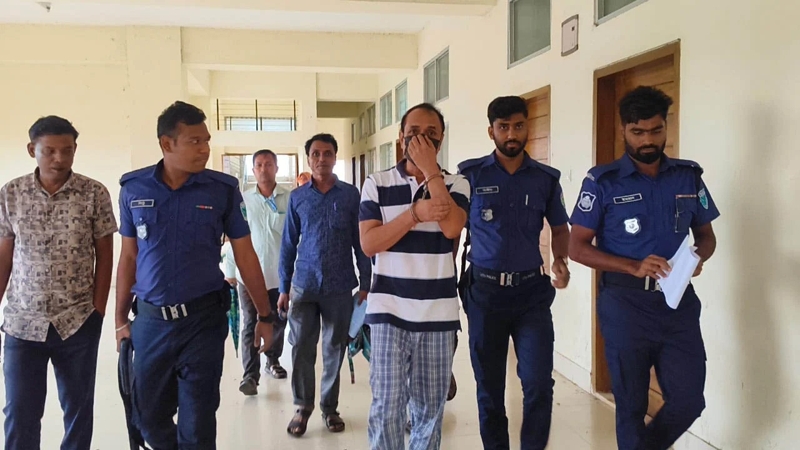 জনতার হাতে আটক আ. লীগ নেতা কারাগারে