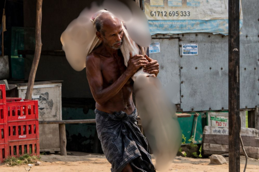 ব্যাংকে বোনের মৃত্যুর প্রমাণ দিতে কঙ্কাল নিয়ে হাজির