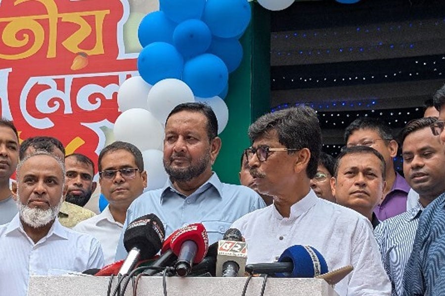 দেশে ফল উৎপাদনে বিপ্লব ঘটেছে: কৃষিমন্ত্রী