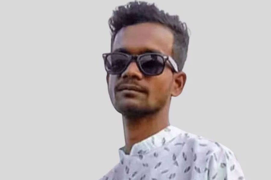 চাঁদা না পেয়ে ব্যবসায়ীকে কুপিয়ে হত্যা