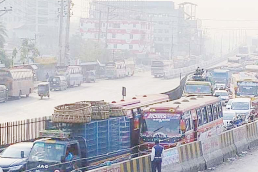 ঢাকা-টাঙ্গাইল মহাসড়কে ঈদযাত্রার চাপ, ধীরগতিতে চলছে যানবাহন