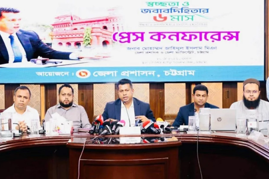 ছয় মাসের হিসাব নিয়ে সাংবাদিকদের মুখোমুখি ডিসি জাহিদ