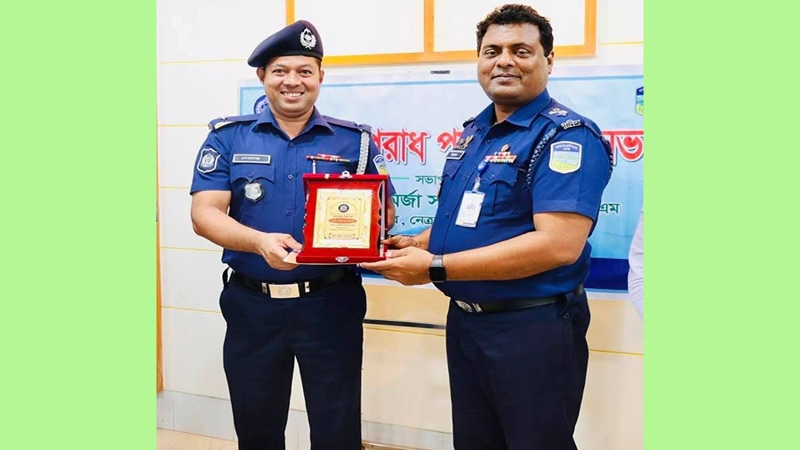 নেত্রকোণা জেলা শ্রেষ্ঠ ওসি নির্বাচিত হলেন শাহনেওয়াজ
