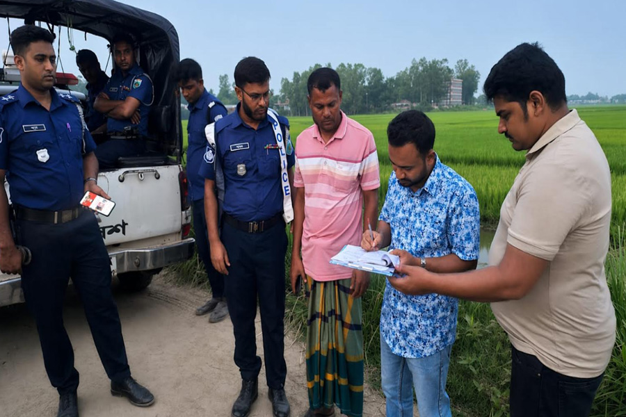 ভাঙ্গুড়ায় অবৈধভাবে মাটি কাটায় ১ লাখ টাকা জরিমানা