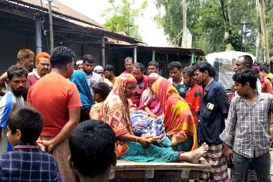 কুড়িগ্রামে বজ্রপাতে কৃষকের মৃত্যু, আহত ২