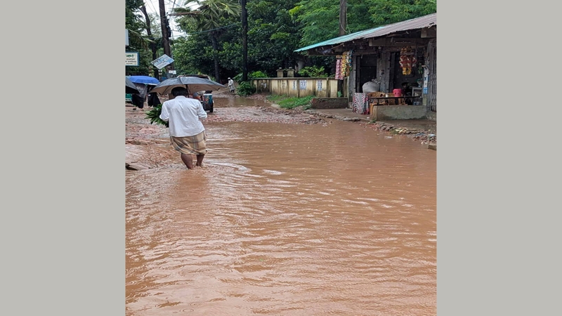 বাঁশখালীতে আস্করিয়া সড়কের বেহাল দশা