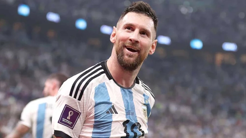 মেসিকে বিশ্বকাপে দেখছেন রোনালদো