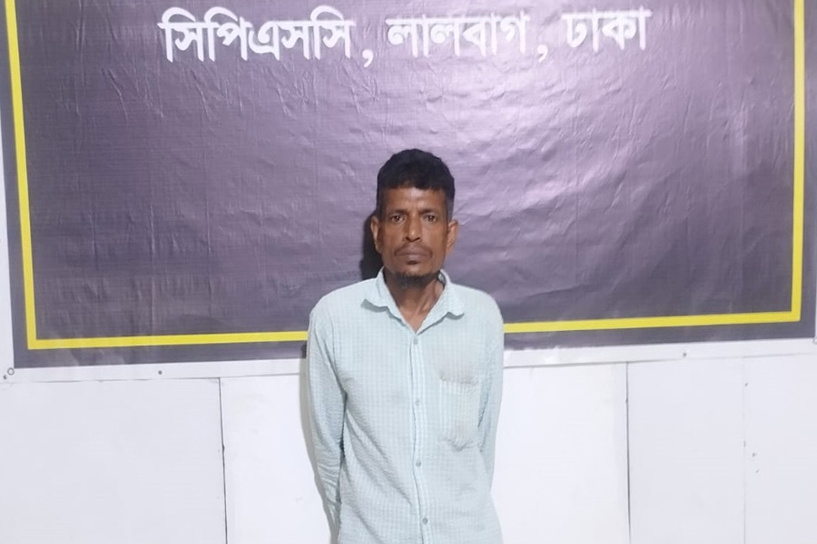 লালবাগে মাদক মামলায় সাজাপ্রাপ্ত আসামি গ্রেপ্তার