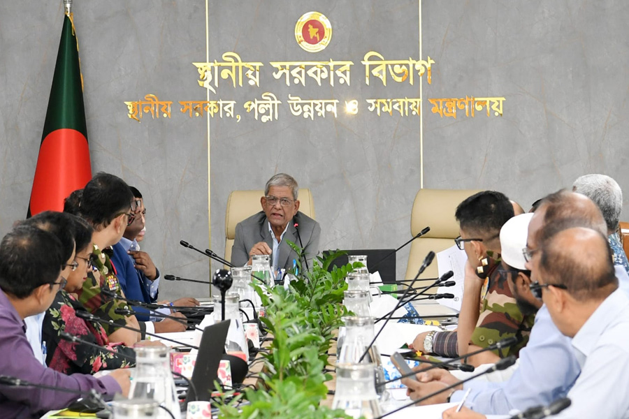 ঢাকার জলাবদ্ধতা নিরসনে কার্যকর উদ্যোগের নির্দেশনা স্থানীয় সরকার মন্ত্রীর