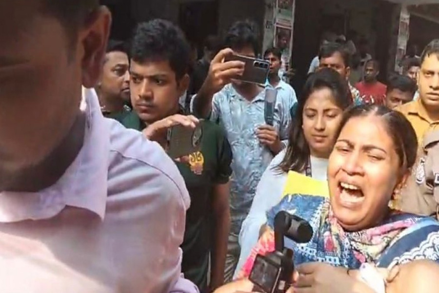 কারাগারে যুব মহিলা লীগের নেত্রী শিল্পী বেগম