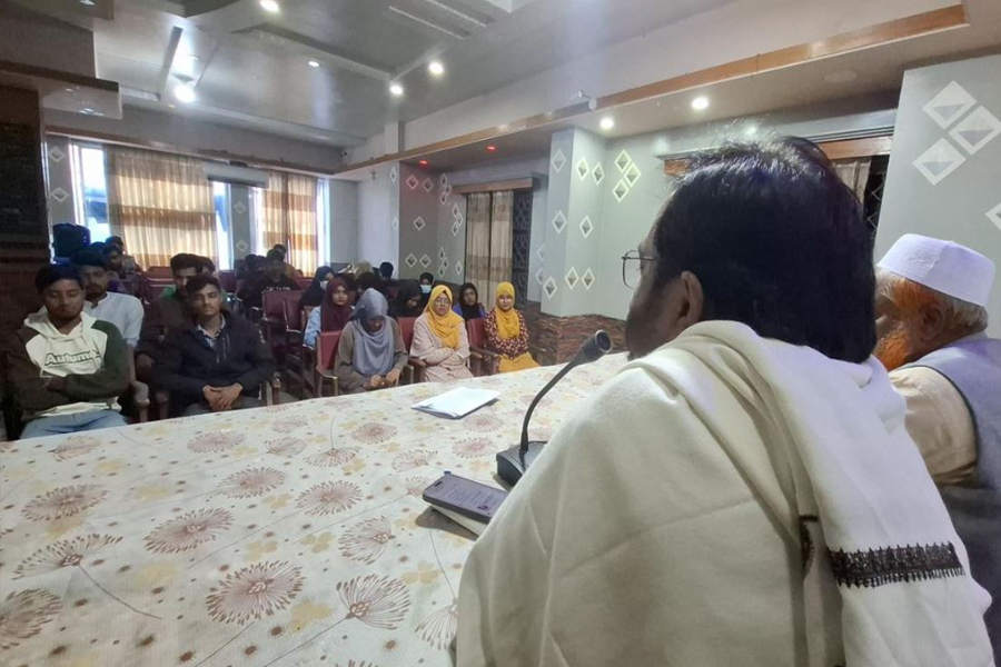 ডোর টু ডোর পদযাত্রা কর্মসূচি পালন করবে এবি পার্টি