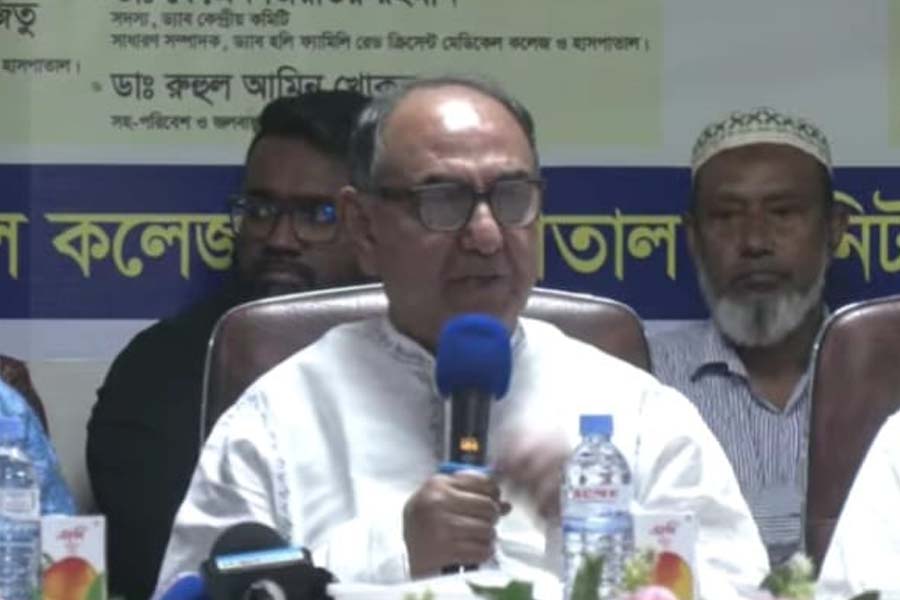 সরকারকে বিব্রত করে ক্ষমতার চিন্তা করলে উন্নয়ন সম্ভব নয়