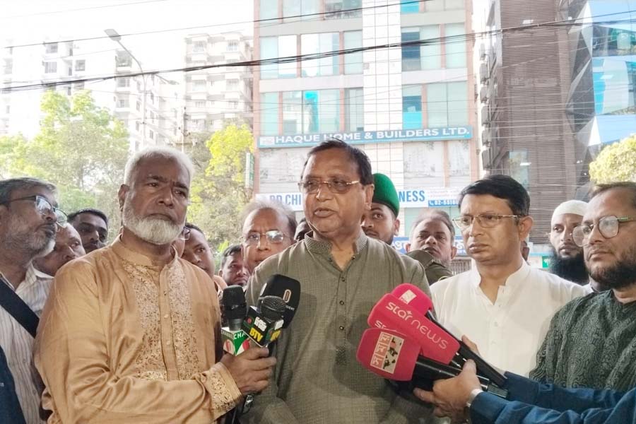 আহত কর্মীর চিকিৎসার ব্যয় বহন করবে সিটি কর্পোরেশন: ডিএসসিসি প্রশাসক