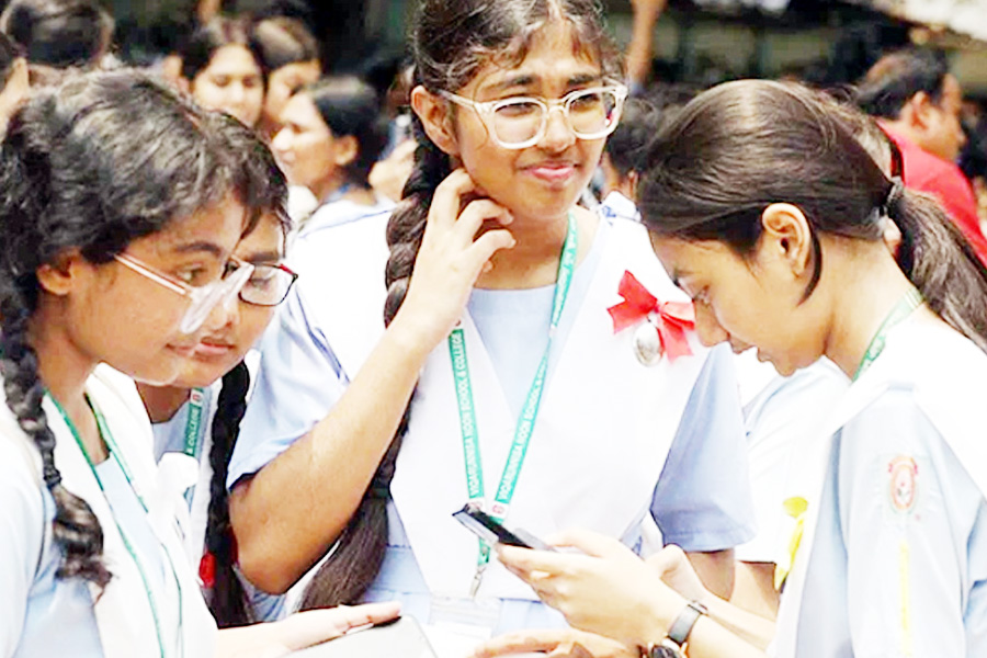 একাদশে ভর্তি শুরু, সর্বোচ্চ ফি ৮৫০০ টাকা