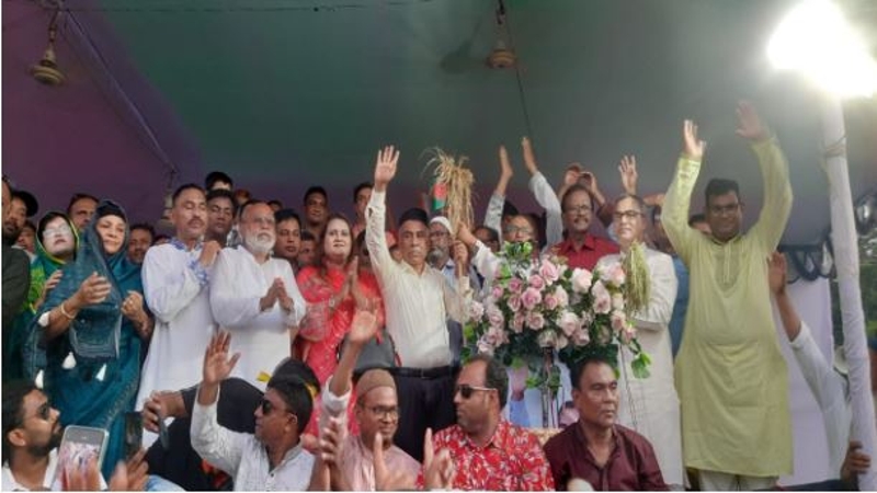 কতিপয় দল বিএনপিকে বিতর্কিত করার চেষ্টা করছে: আযম খান