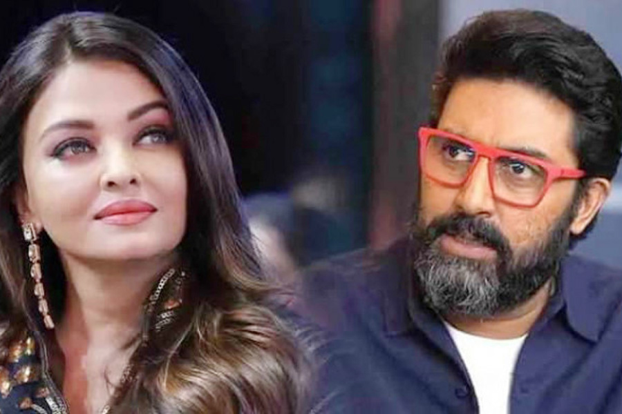 ইউটিউবের বিরুদ্ধে মামলা দায়ের করেছেন ঐশ্বরিয়া-অভিষেক