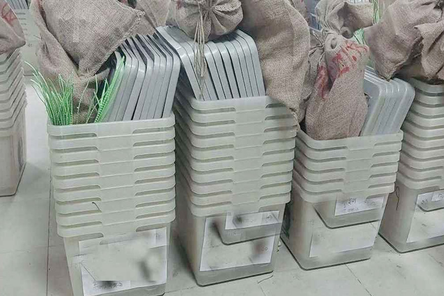 ২৯৯ আসনে সব ব্যালট পৌঁছেছে, ভোটগ্রহণের প্রস্তুতি সম্পন্ন