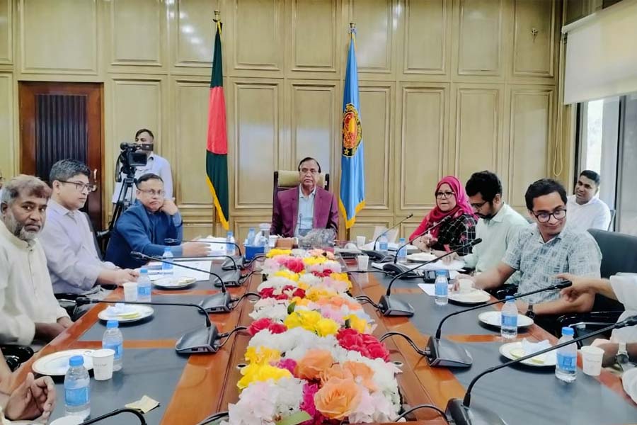 ডিএসসিসিতে পশু জবাই ও মাংস ব্যবসায়ীদের সঙ্গে মতবিনিময় সভা