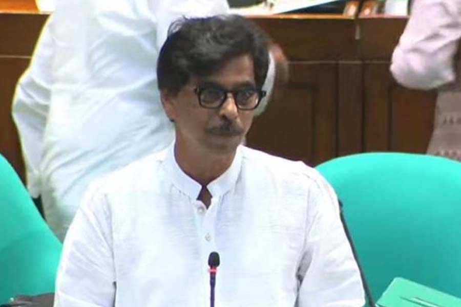 পচন রোধ করা গেলে পেঁয়াজে স্বয়ংসম্পূর্ণ হবে দেশ : কৃষিমন্ত্রী