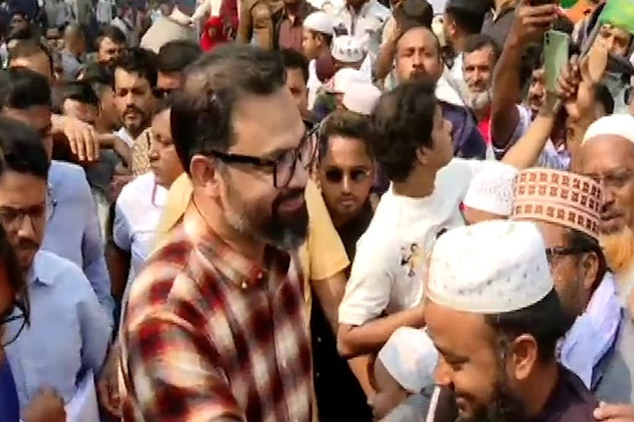 মানবিক বাংলাদেশ গড়তে কাজ করবে বিএনপি: আমিনুল হক