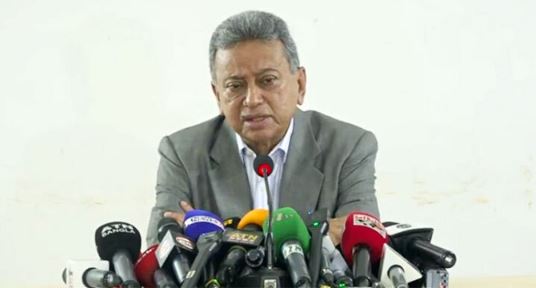 ‘জনসমর্থন ছাড়া কিছু করতে গেলে গণতন্ত্র ব্যাহত হবে’