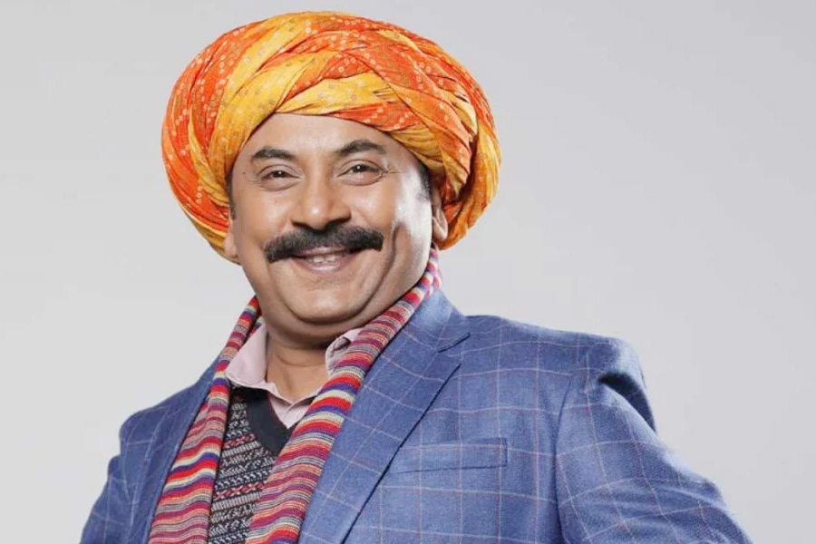 বাস দুর্ঘটনায় অল্পের জন্য রক্ষা পেলেন অনির্বাণ চক্রবর্তী